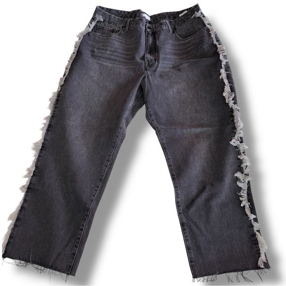 Good American Denim - NWOT GOOD AMERICAN Women's Frayed Hem Jeans - Black